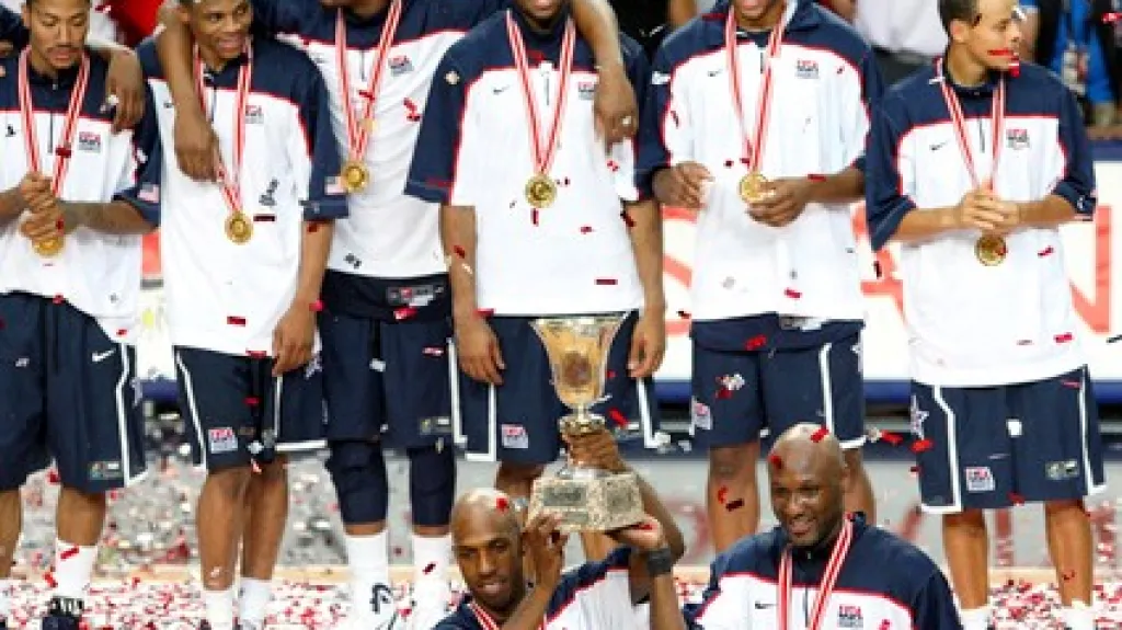 Američané slaví mistrovský titul