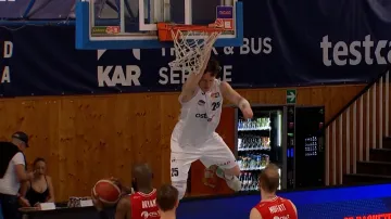 Povedené smeče ostravského Eliase Cata v utkání s Pardubicemi