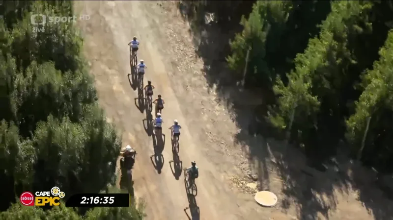 V nejdelší etapě Cape Epic dojeli Stošek s Vakočem šestí
