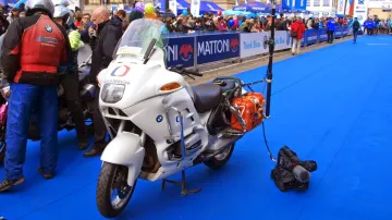 Speciální motorka pro sportovní přenosy