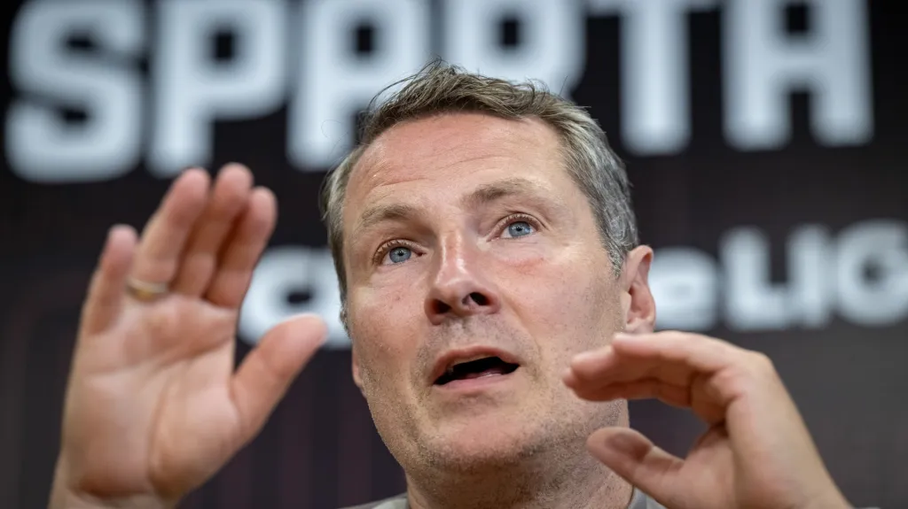 Brian Priske na předsezonní tiskové konferenci