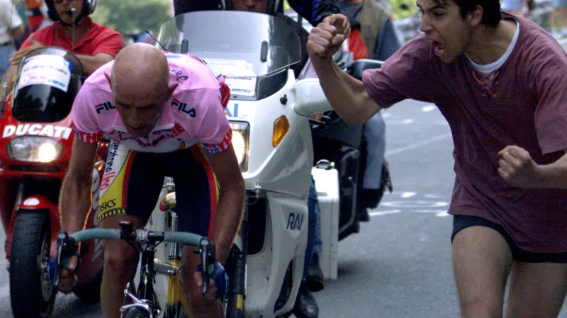 Marco Pantani ve stoupání Oropa