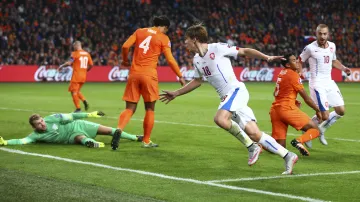 Gól v utkání Nizozemsko - Česko: Šural - 0:2 (35. min.)