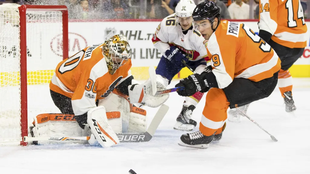 Michal Neuvirth v utkání s Floridou