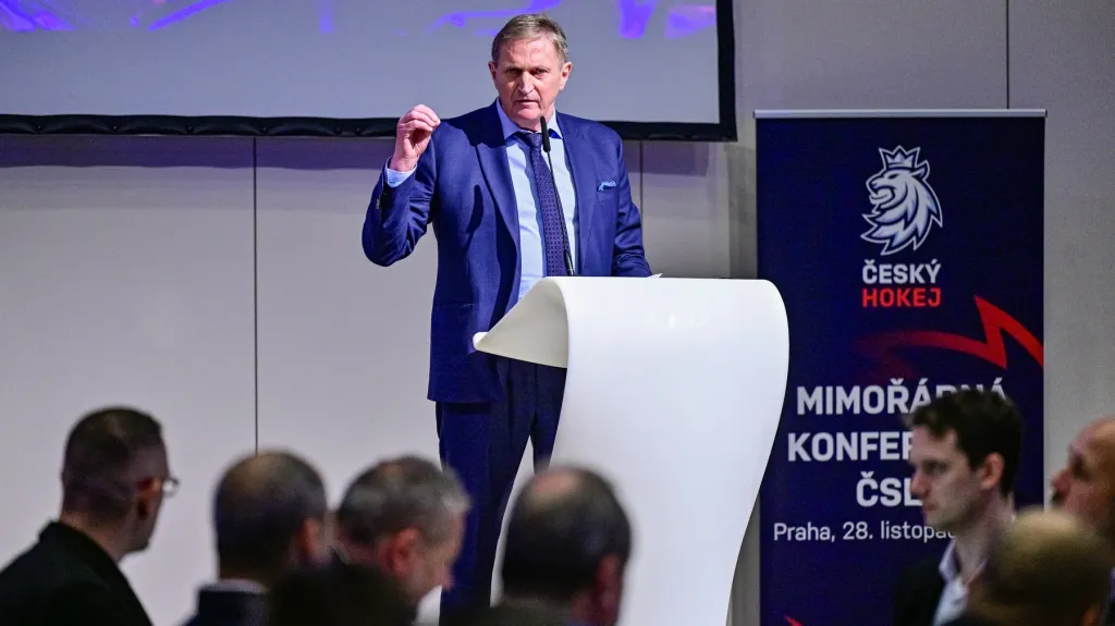 Alois Hadamczik na mimořádné konferenci ČSLH