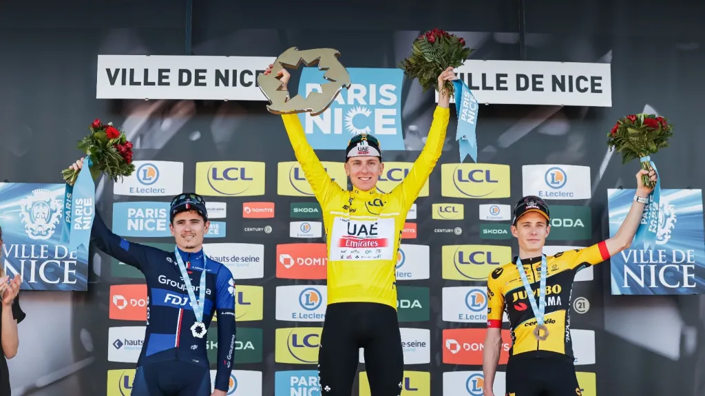 Tadej Pogačar slaví triumf na Paříž-Nice