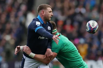 Finn Russell v utkání s Irskem
