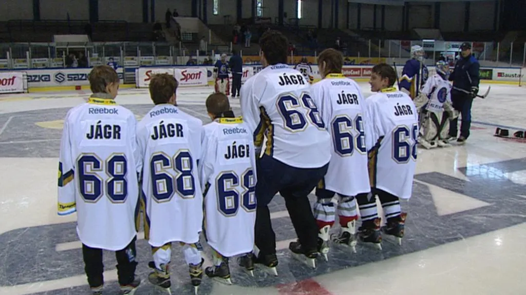 Jágr s malými Rytíři