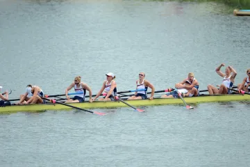 Americká osmiveslice