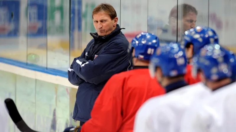 Alois Hadamczik vede trénink národního týmu