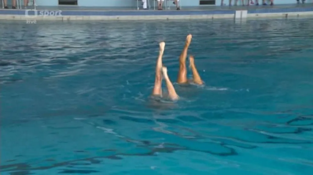 Bernardová dále vládne synchronizovanému plavání