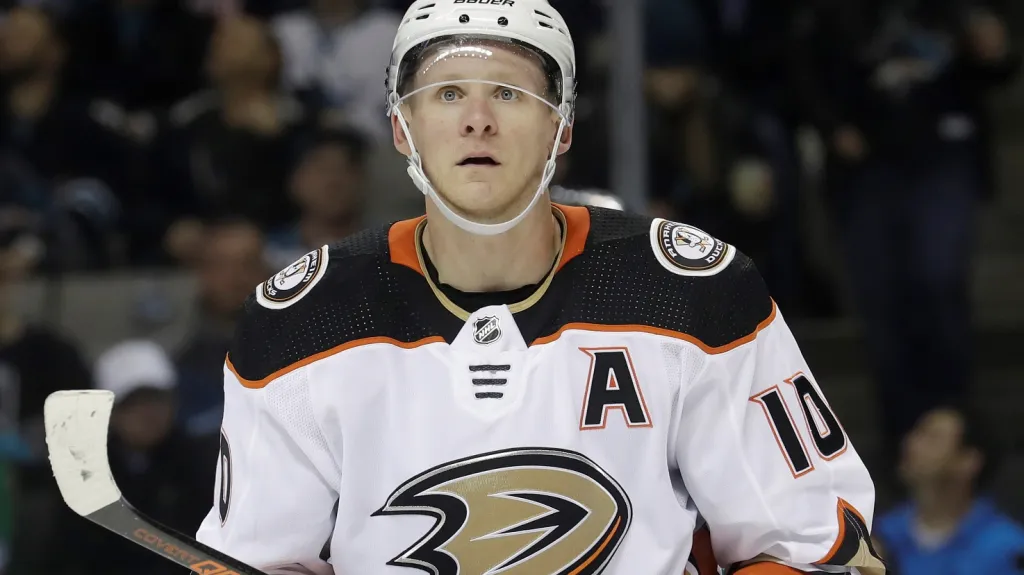 Nyní už bývalý hráč Anaheimu Corey Perry
