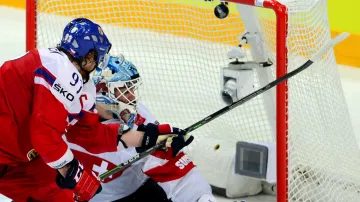 Jakub Voráček proměňuje trestné střílení