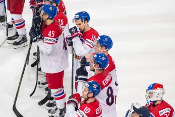 Zklamaní hokejisté Česka