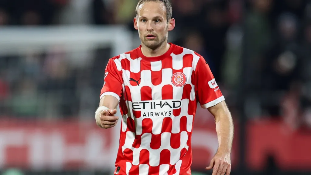 Daley Blind  v dresu Girony