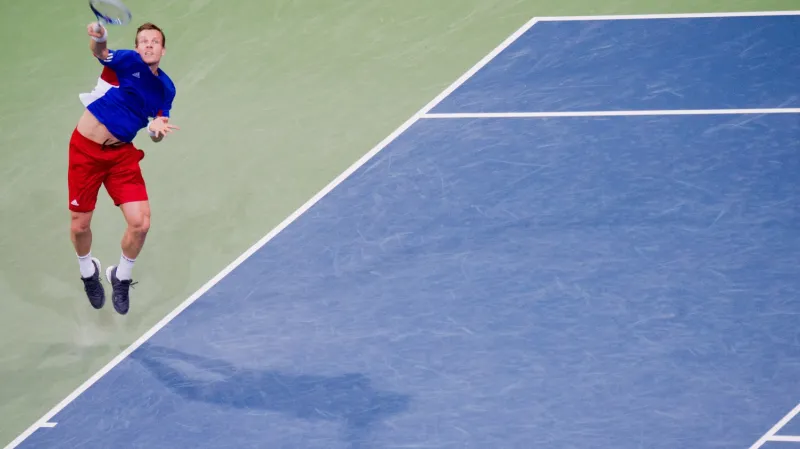 Berdych ovládl zápas se Zverevem v pěti setech