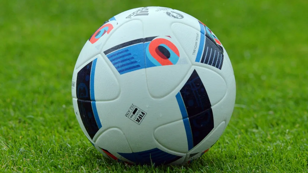 Oficiální míč fotbalového Eura 2016
