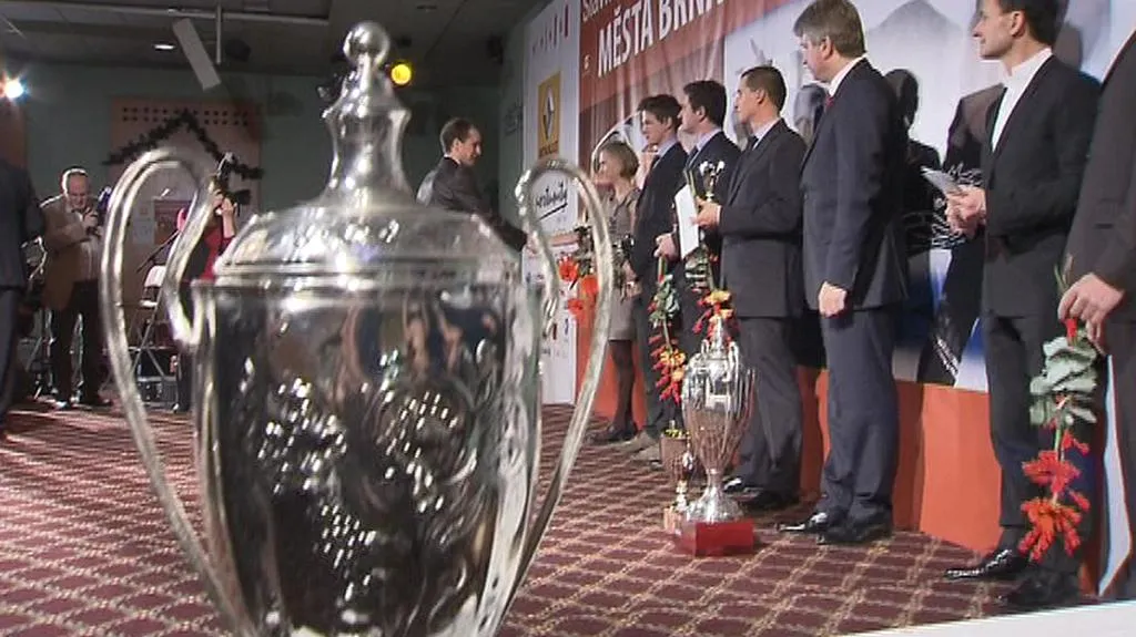 Krasobruslař Březina převzal ocenění od Akademie brněnského sportu