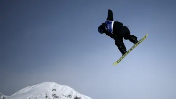 Medailové jízdy snowboardistů ve slopestylu