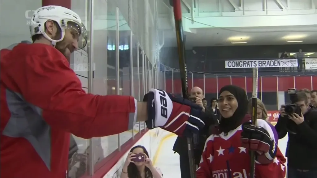 Hokejistka Fatima Al Ali si splnila sen: trénink s Ovečkinem a Capitals