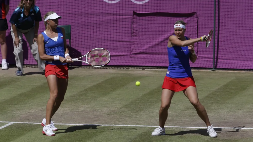 Hlaváčková s Hradeckou