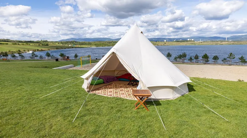 Olympijský festival u jezera Most dokončuje svoji podobu