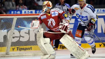 Brankář Třince Peter Hamerlík