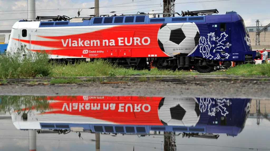 Lokomotiva Škoda 109E propagující Euro 2012