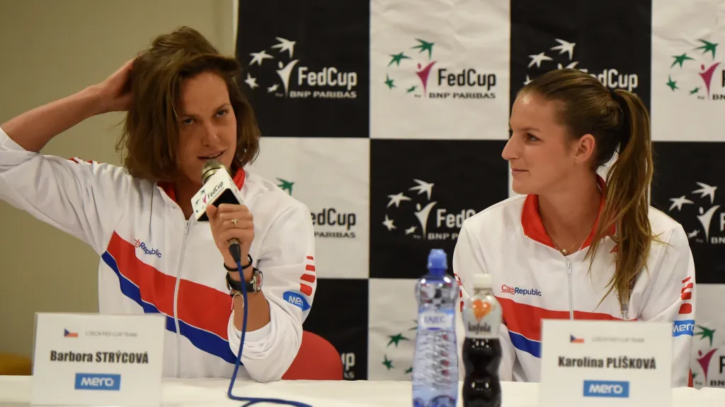 Barbora Strýcová a Karolína Plíšková
