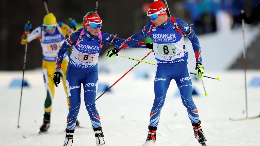 Eva Puskarčíková předává štafetu Michalu Krčmářovi