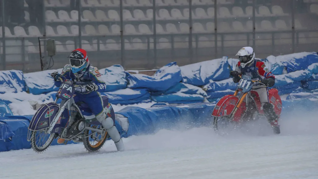 Závody na ledové ploché dráze v Togliatti