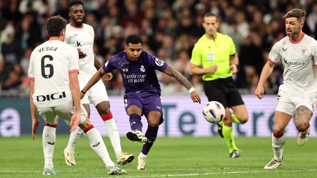 Rodrygo v obležení hráčů Bilbaa