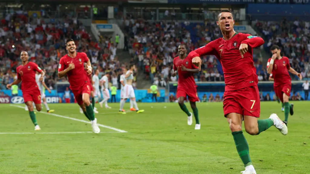 Cristiano Ronaldo zkompletoval hattrick proti Španělsku