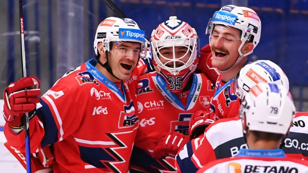 Rdost hokejistů Pardubic