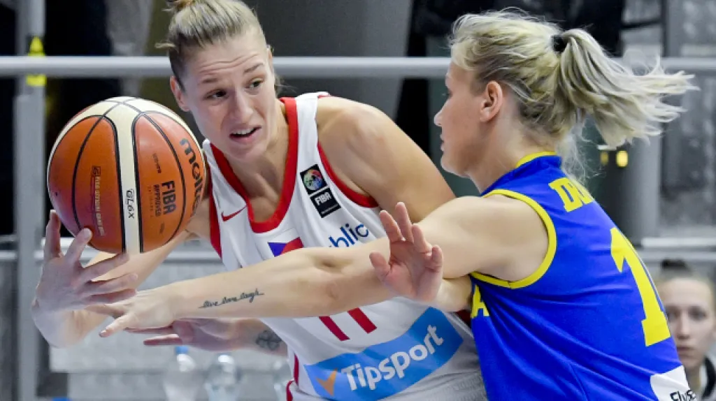 Kateřina Elhotová pod nátlakem soupeřky