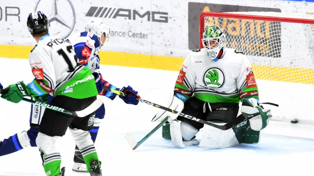 Brněnský Marek Ďaloga po trefě do sítě Mladé Boleslavi