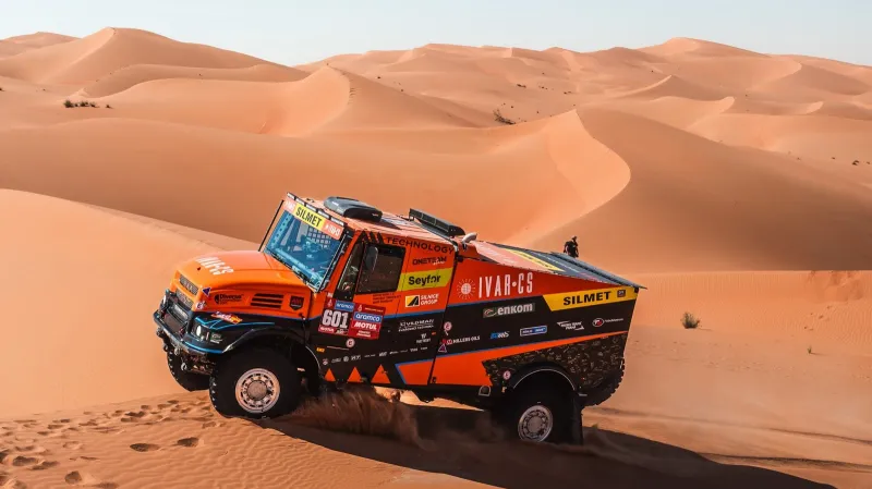 Macík vyhrál na Dakaru dvoudenní etapu a vede mezi kamiony