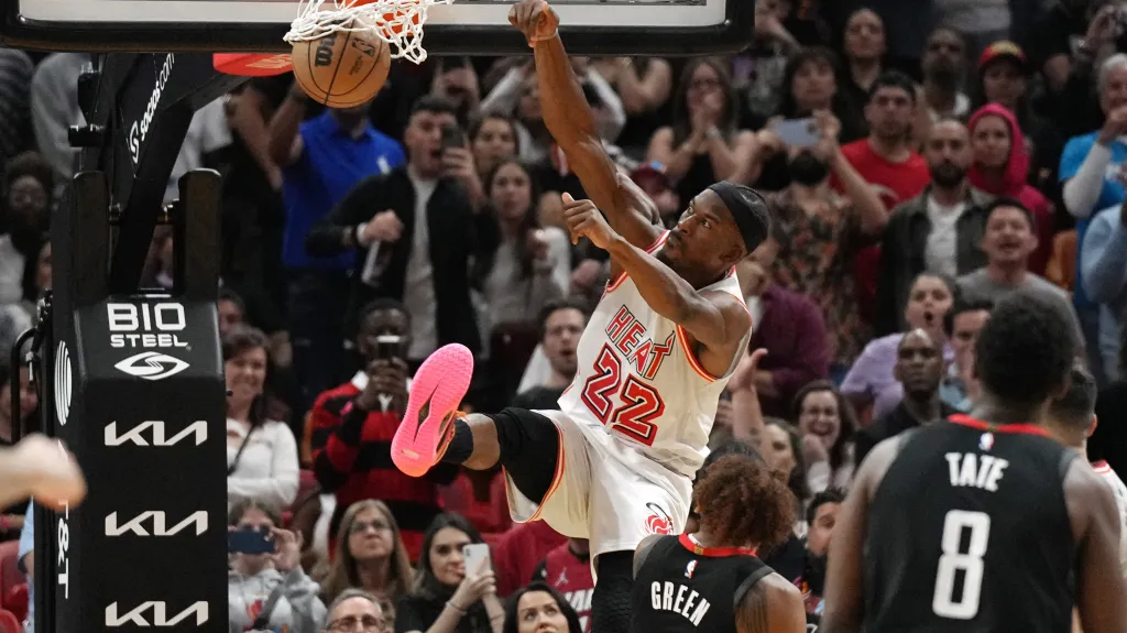 Jimmy Butler a jeho vítězná smeč