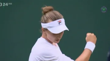 Krejčíková postoupila ve Wimbledonu do 2. kola
