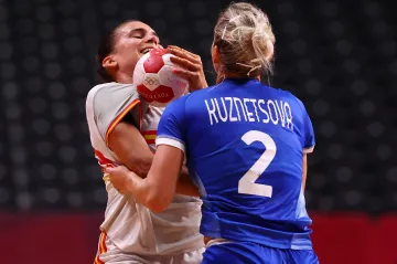 Utkání házenkářek Španělska a Ruska