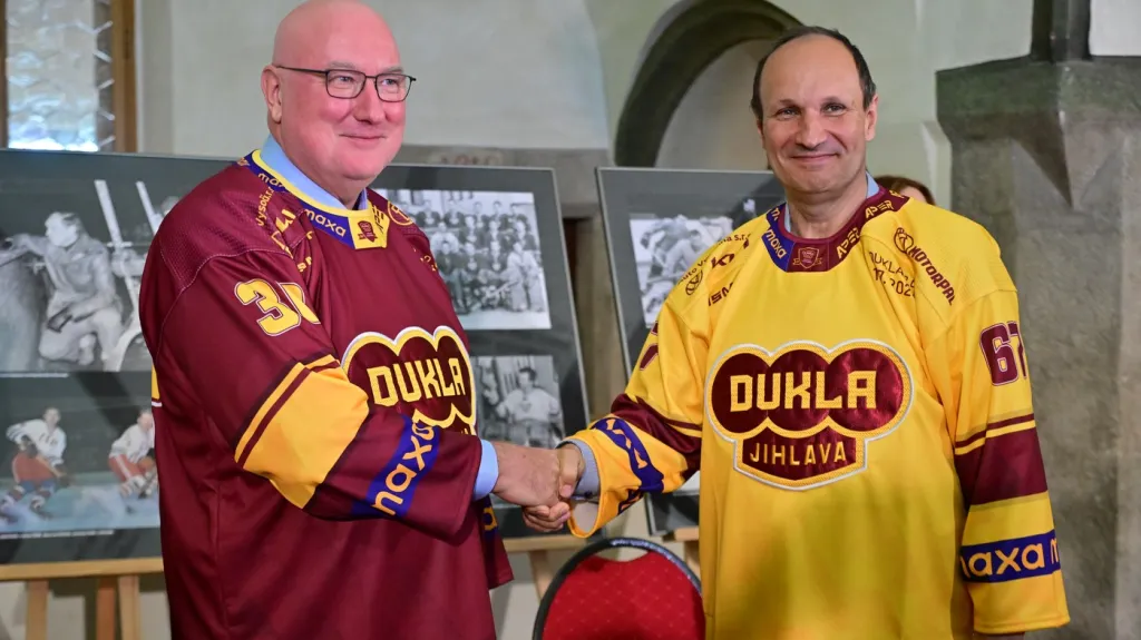 Slavomír Pavlíček (vlevo) ze společnosti SPM Invest a primátor Jihlavy Petr Ryška