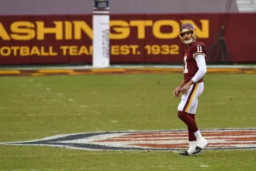 Quarterback Washingtonu Alex Smith