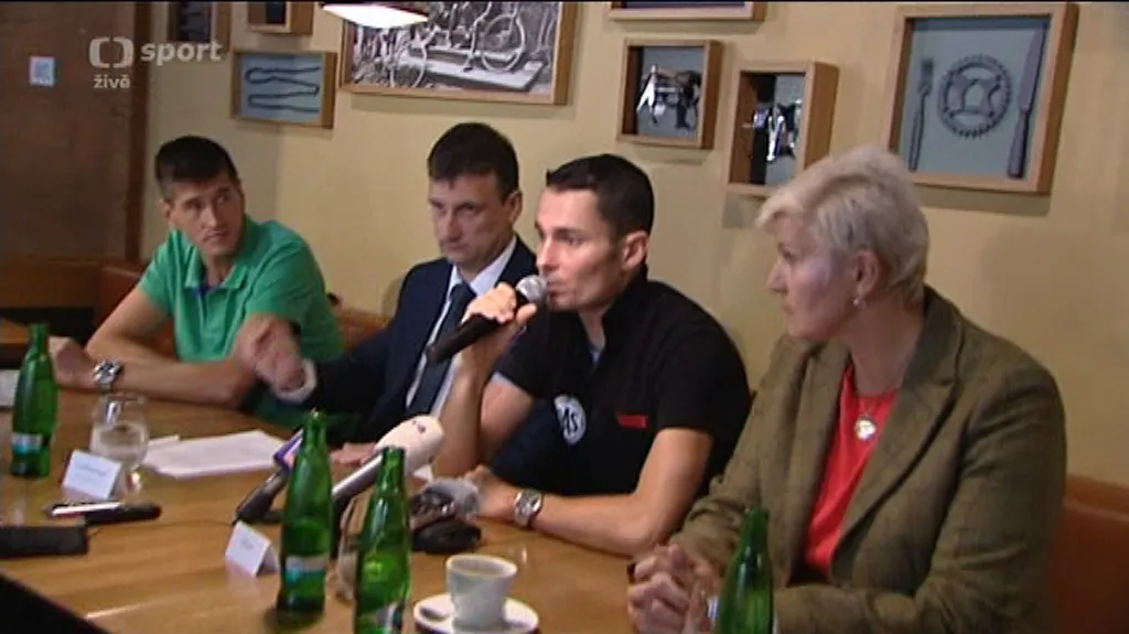 Ježek se rychle zotavuje, doma už trénuje na trenažéru