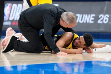 Zraněný Tyrese Haliburton