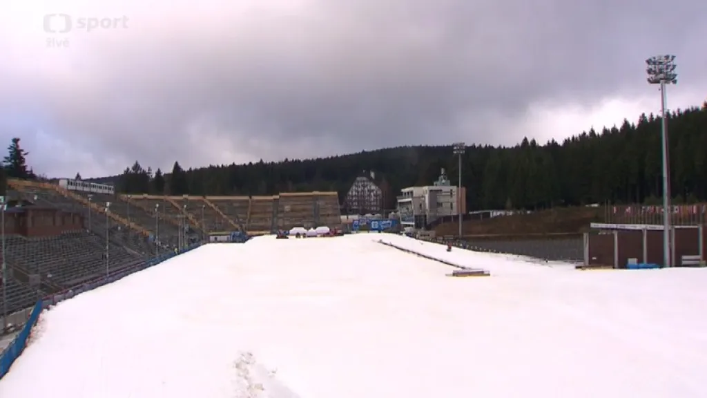 Biatlonové přípravy v Novém Městě jdou do finiše, lístky ještě jsou