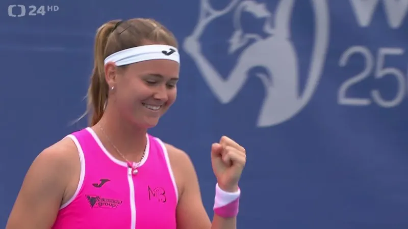 Bouzková a Nosková se spolu utkají v semifinále Prague Open