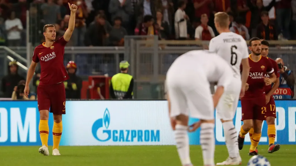 Edin Džeko otevřel skóre proti Plzni