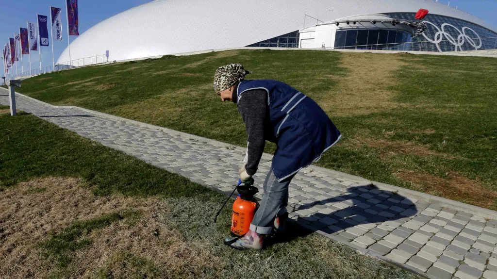 Zimní olympiáda bez pořádně zelené trávy? V Rusku nemožné