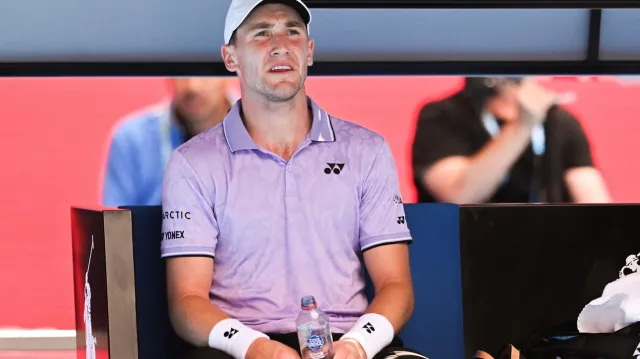 Třetí hráč světa Ruud v Melbourne nečekaně vypadl