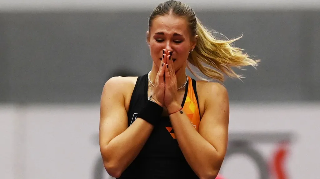 Emoce Amálie Švábíkové po překonání halového českého rekordu